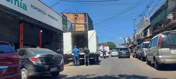 No está de acuerdo con horario de carga y descarga de mercaderías en zona del mercado » San Lorenzo PY