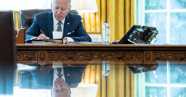 La Nación / Imperdonable para Moscú: Biden tilda a Putin de “criminal de guerra”
