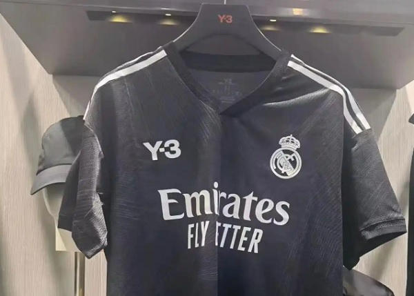 Real Madrid no vestirá su tradicional casaca ante el Barcelona - La Prensa Futbolera