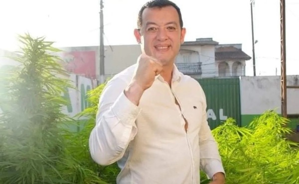ASESINAN A SANDRO SANCHEZ DR CANNABIS FRENTE A SU CLINICA - La Voz del Norte