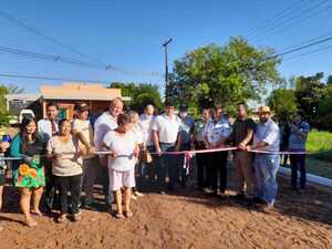 Inauguran obras e inician trabajos viales en Cambyretá
