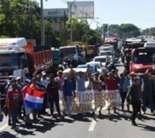 Comunican que Policía Nacional comenzará a despejar rutas - Paraguay.com