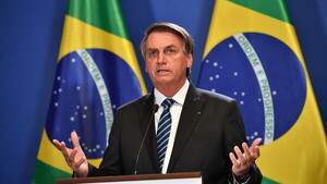 Bolsonaro no quiere ser culpado por el aumento de la nafta y prefiere privatizar Petrobras - .::Agencia IP::.
