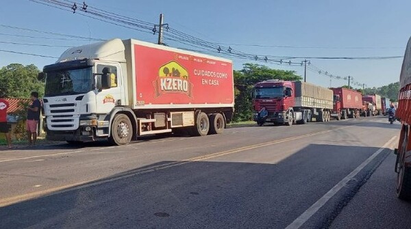 Diario HOY | Preocupación en la industria alimenticia por camiones varados en las rutas