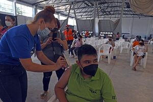 Covid: apenas unos mil niños por día se aplican la primera dosis - Nacionales - ABC Color