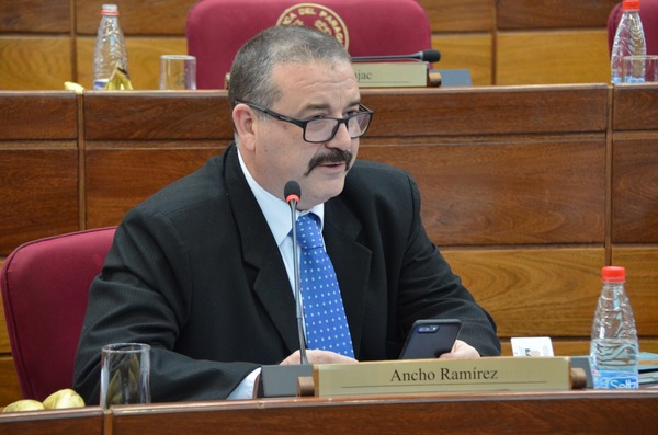 “Ancho” Ramírez renunció a su banca en el Senado y aspira al TSJE - ADN Digital