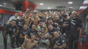 Crónica / ¡Paolorroso expulsó al presi Cardona de la Villa Olimpia!
