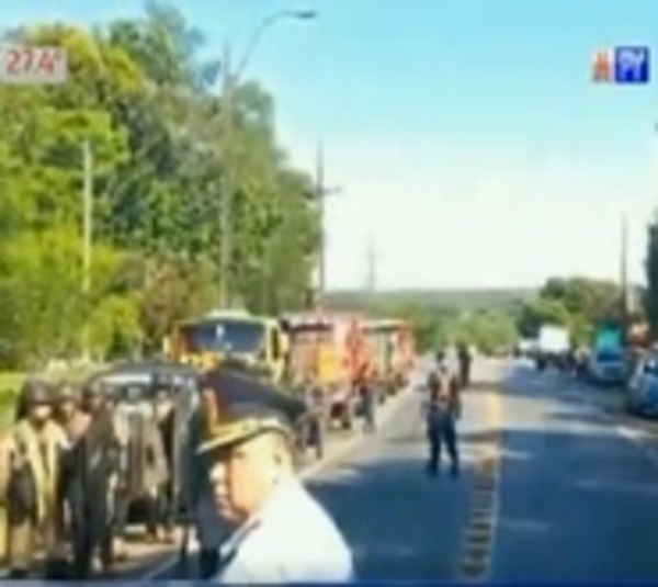 Reportan más de 60 bloqueos de ruta por manifestaciones - Paraguay.com