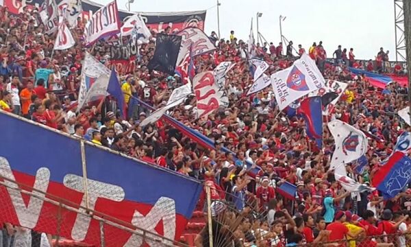 Barra bravas del club Cerro Porteño no podrán entrar a los estadios por 8 meses