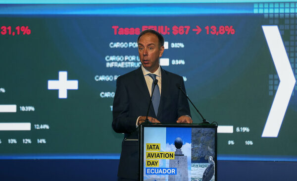 El transporte aéreo internacional prevé pérdidas por 11.600 millones de dólares - MarketData