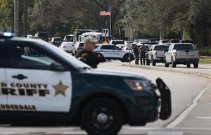 Dos muertos y dos heridos tras tiroteo en autobús en Florida