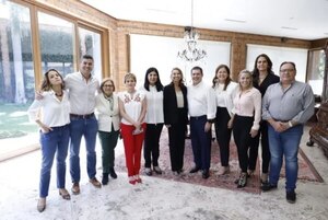 Honor Colorado presenta a las ocho mujeres precandidatas al Senado - Noticiero Paraguay