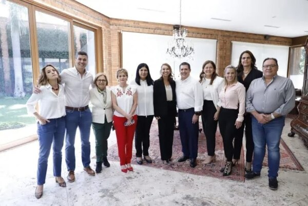 Honor Colorado presenta a las ocho mujeres precandidatas al Senado - Noticiero Paraguay