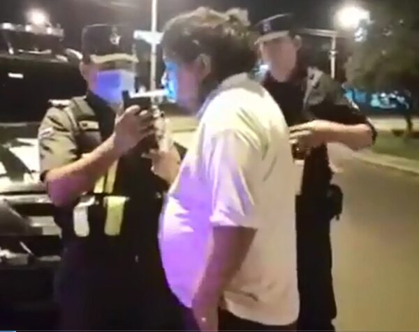 Viralizan video del alcotest a Kelembu tras atropellar a un cambista - Nacionales - ABC Color