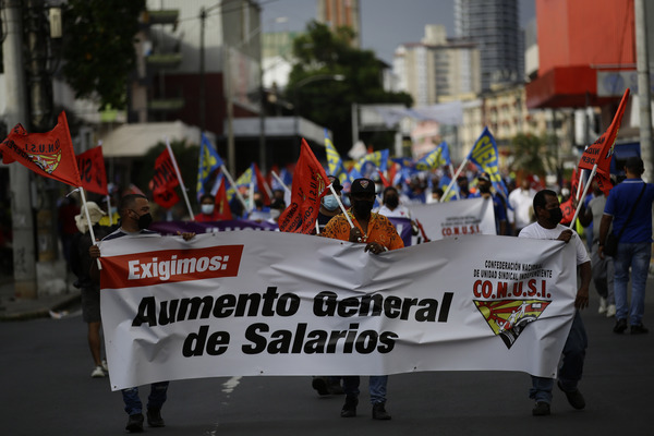 Sindicatos de Panamá piden congelar los precios ante el alza de los combustible - MarketData