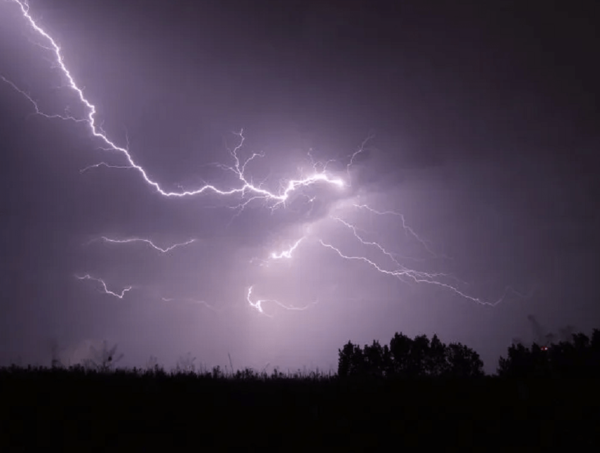 Anuncian jornada con tormenta eléctrica · Radio Monumental 1080 AM