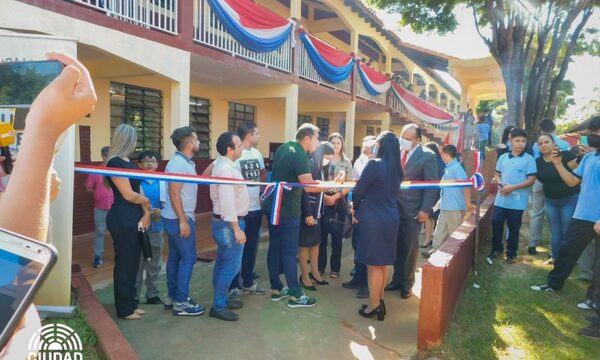 Municipalidad de Ciudad del Este inauguramejoras estructurales en escuela de Área 1 – Diario TNPRESS