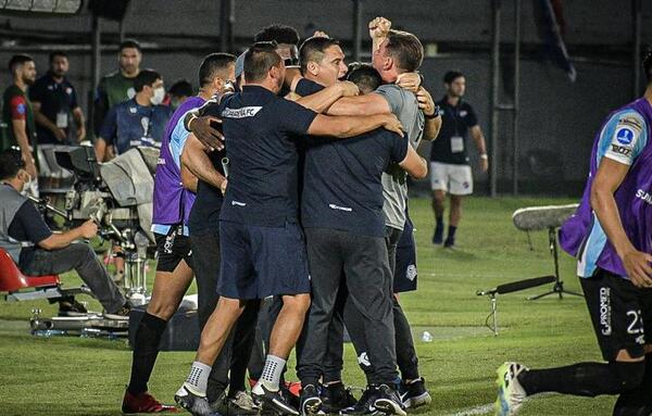 Sudamericana: la Albiceleste de Villarrica ganó a Nacional y avanzó a Fase de Grupos