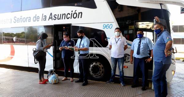 La Nación / Terminal de Ómnibus vuelve a operar con normalidad desde este viernes