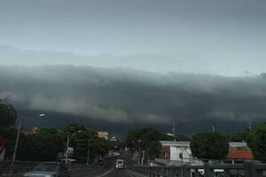 Crónica / Cháke ou hína: tormentas con vientos de hasta 120 Km/h