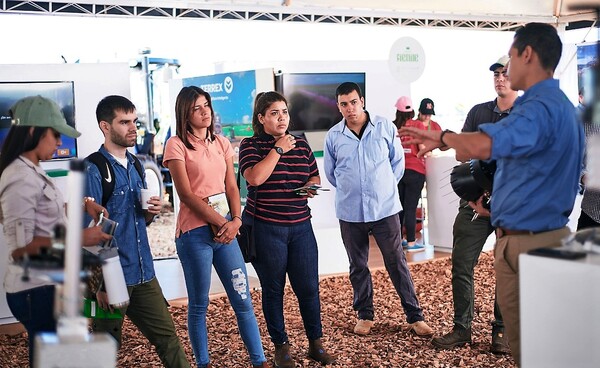 Recambio generacional se lanza por la tecnología y lateraliza el estudio académico para trabajos del campo, sostienen – La Mira Digital