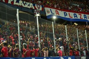 Cerro Porteño apelará la sanción de 8 meses sobre la barras - Cerro Porteño - ABC Color