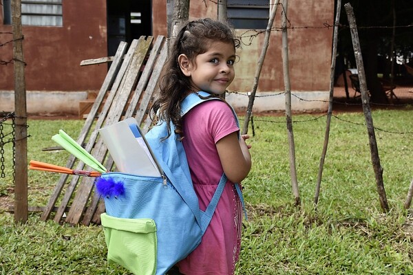 Dequeni convoca a la ciudadanía a donar útiles de estudio para cientos de niños necesitados de escuelas públicas – La Mira Digital