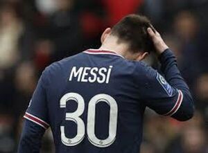 "Messi no está disfrutando en el PSG, está desubicado"