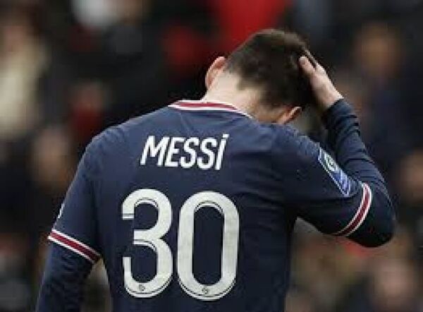 "Messi no está disfrutando en el PSG, está desubicado"