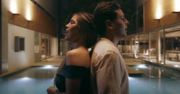 ¡Como tú quieras! Nadia y Sakachispa cantan al desamor