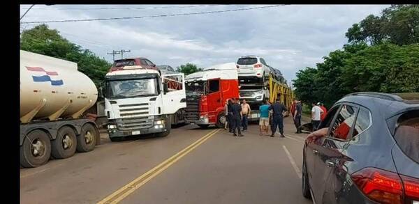 Crónica / Quiso cerrar la ruta y se fue a la… comisaría; tenía “combustible” puesto