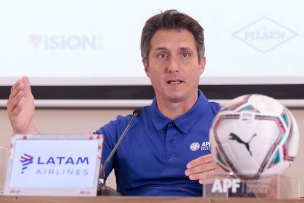 Guillermo Barros Schelotto: “Tenemos que construir un equipo fuerte y sólido” - Selección Paraguaya - ABC Color
