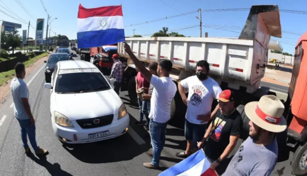 Victoria Parcial: camioneros aceptan nueva propuesta del Gobierno - El Independiente