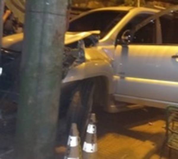 Ordenan imputación de Celso “Kelembú” tras causar accidente - Paraguay.com
