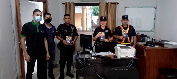 Agentes Policiales reciben asistencia mediante proyecto de contención