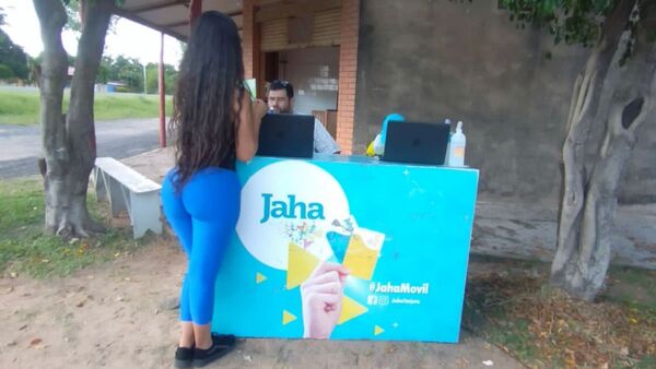 Cuerona posteó "Jaha" y le llenaron de piropos
