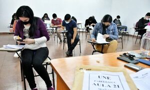 Concluyó la revisión de examen de las Becas ITAIPU y cerca de 2.700 postulantes pasan a la siguiente etapa
