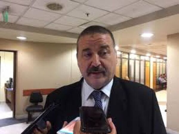 Postulación de “Ancho” al TSJE podría ser inválida por no cumplir con años de profesión de abogado
