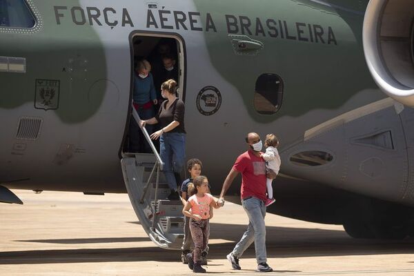 Brasil ya recibió a casi 900 ucranianos desde el inicio de la guerra - Mundo - ABC Color