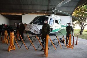 Policías se enfrentan con narcos,  incautan dos helicópteros y destruyen un megalaboratorio de droga en Bolivia