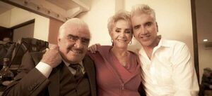 Viuda de Vicente Fernández obtiene amparo contra Televisa para que suspenda su serie sobre Chente