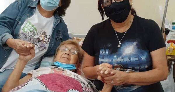 La Nación / Catunga, pionera del rock, está internada y requiere ayuda