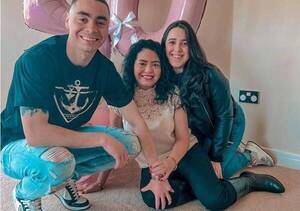 Crónica / [GALERÍA] Miguel Almirón le organizó un festejo a su mami