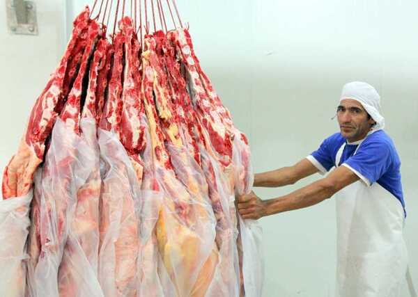 Diario HOY | Costilla vacuna y cerdo bajaron de precios, según Capasu