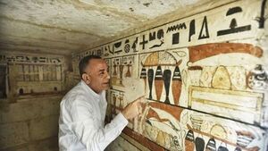 Egipto muestra tumbas faraónicas descubiertas en Saqqara