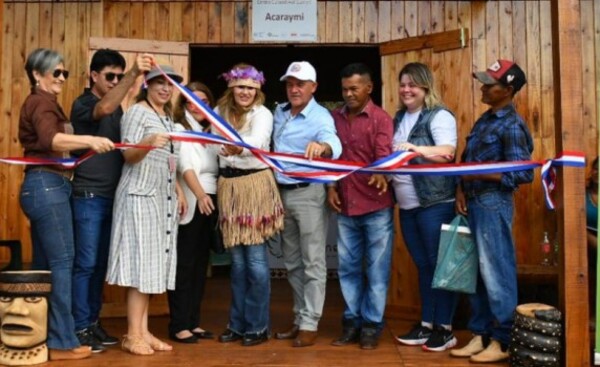 Habilitan Centro Cultural y Comercial Ava Guaraní en Hernandarias