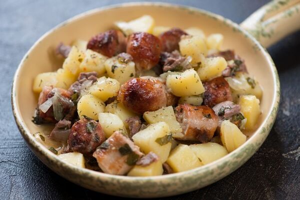 Coddle, el estofado irlandés de papas, salchichas, panceta y cebolla - Gastronomía - ABC Color