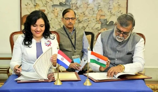 Ministra y embajador de la India acuerdan realizar acciones para la promoción del turismo - .::Agencia IP::.
