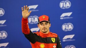 Leclerc logra la primera 'pole' del año