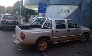 Paraguayo detenido con camioneta robada en el Puente de la Amistad